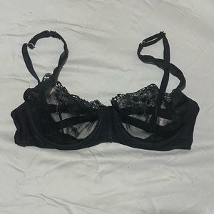 Victoria's Secret Very Sexy Unlined Balconet Black Lace Bra Size 36c (or 34d).